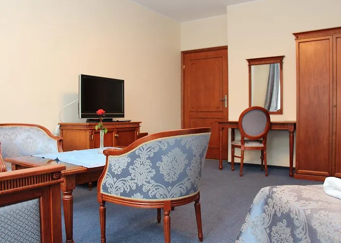 Piastowska Bed & Breakfast 3*