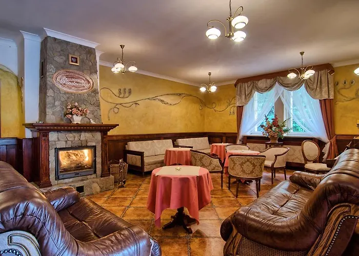 Piastowska Bed & Breakfast